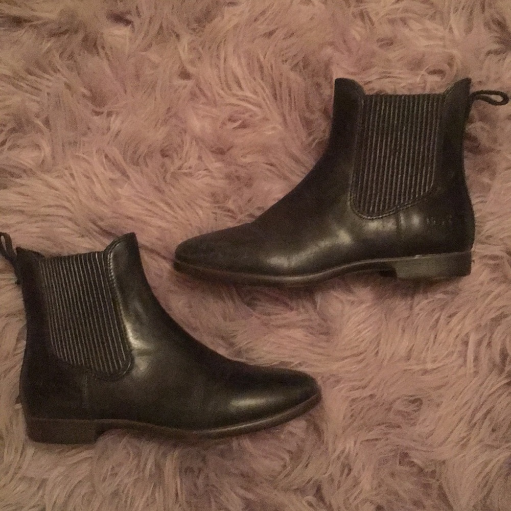 UGG Leather Black Booties